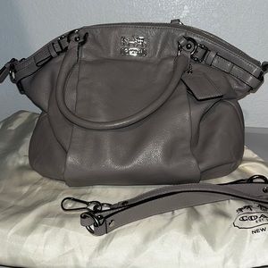 Authentic Coach Peyton Crossbody handbag 👜